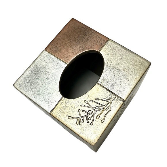 CROSCILL home Tissue Box Cover Lancaster Leaves Squares Decor Metallic - Picture 2 of 7